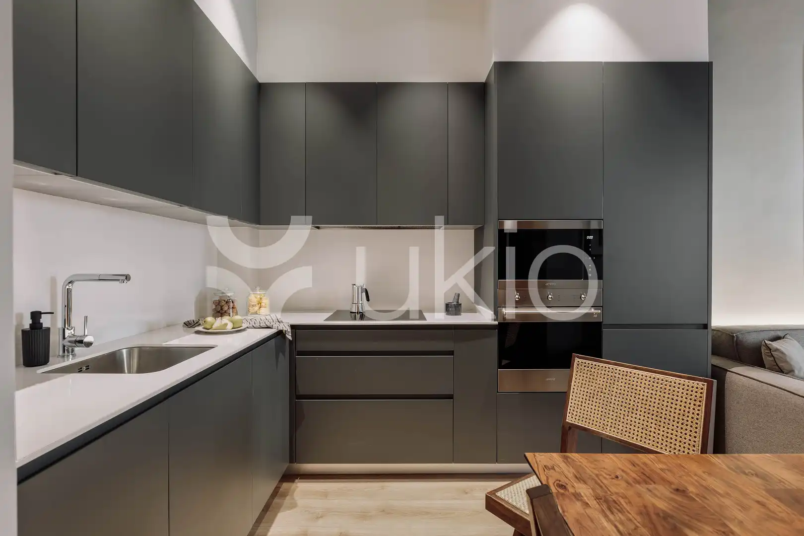 Cocina de Apartamento de alquiler en Barcelona con Aire acondicionado, Calefacción y Terraza