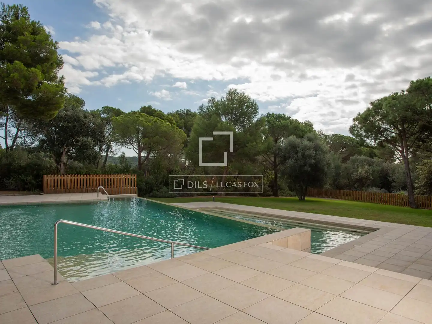 Swimming pool of Flat for sale in Palamós  with Air Conditioner, Heating and Private garden