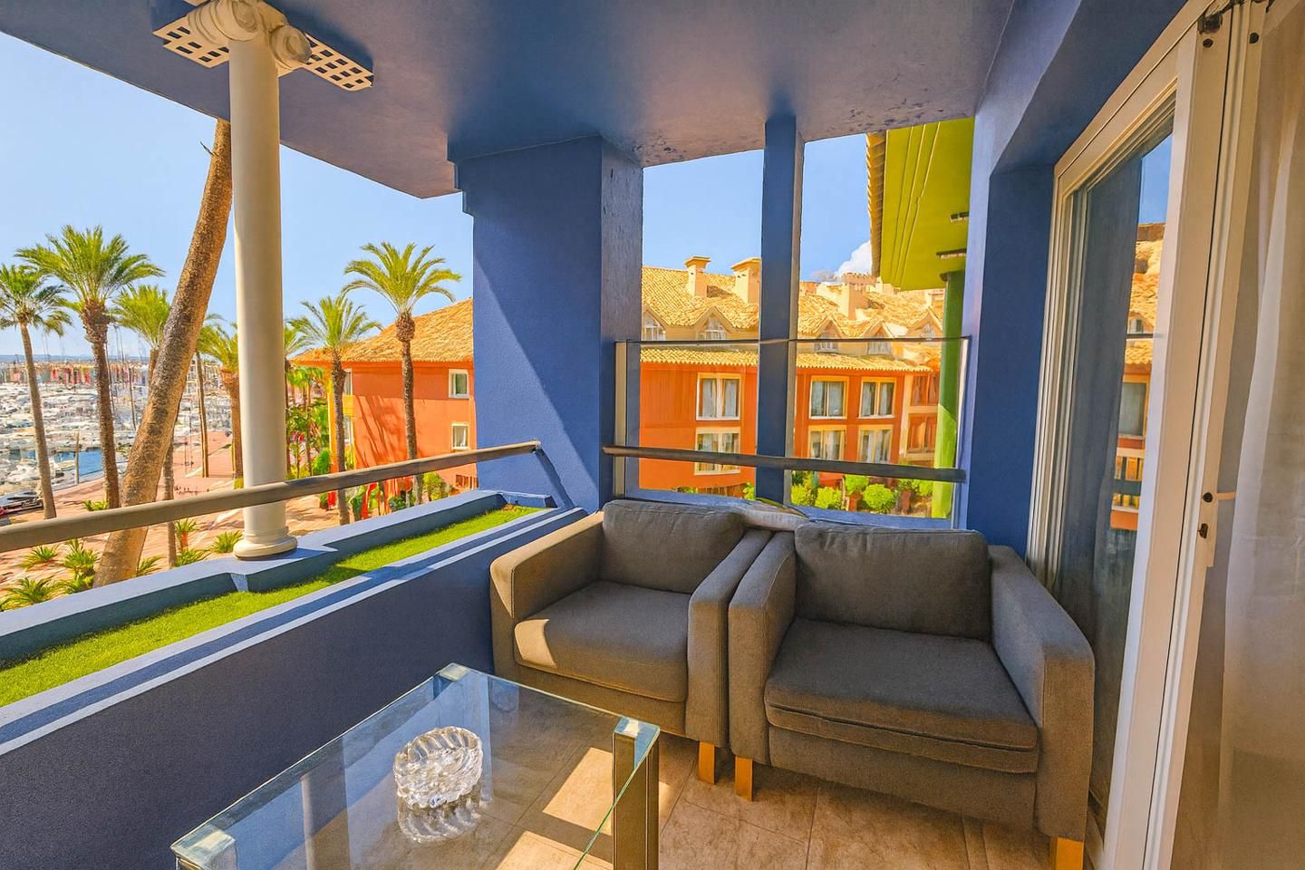 Habitación de Apartamento en venta en Sotogrande con Aire acondicionado, Calefacción y Parquet