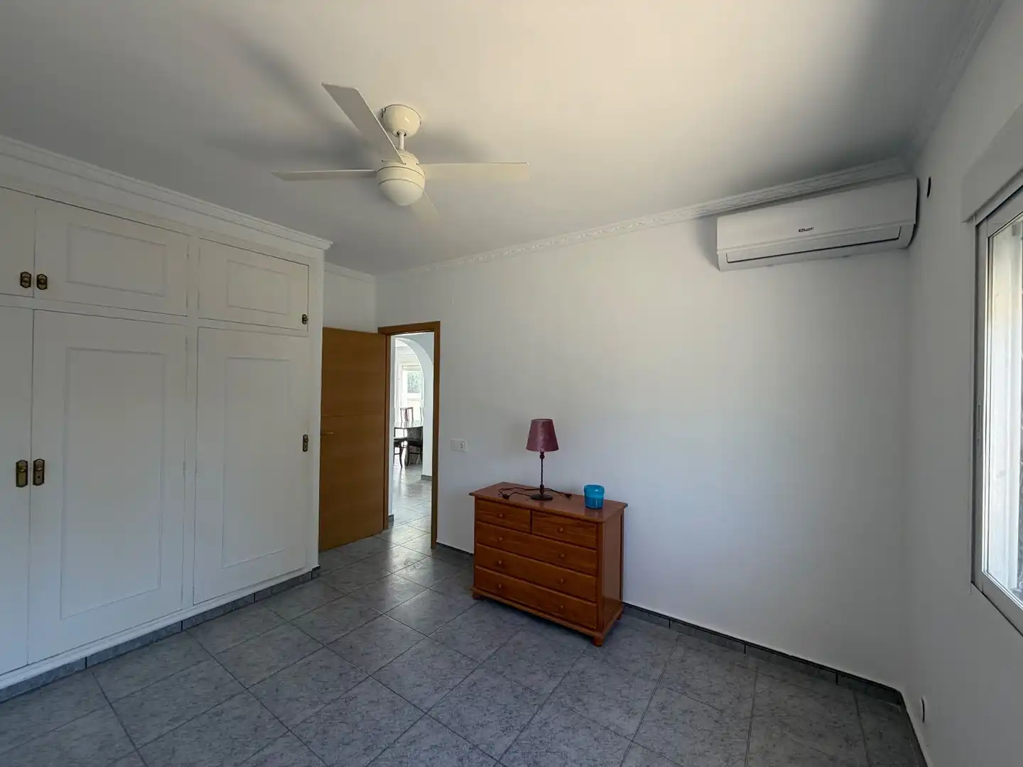 Habitación de Casa o chalet en venta en La Nucia con Aire acondicionado, Calefacción y Jardín privado