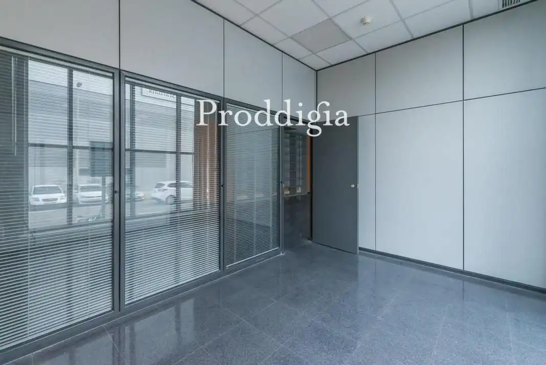Oficina de lloguer en L'Hospitalet de Llobregat amb Aire condicionat i Calefacció