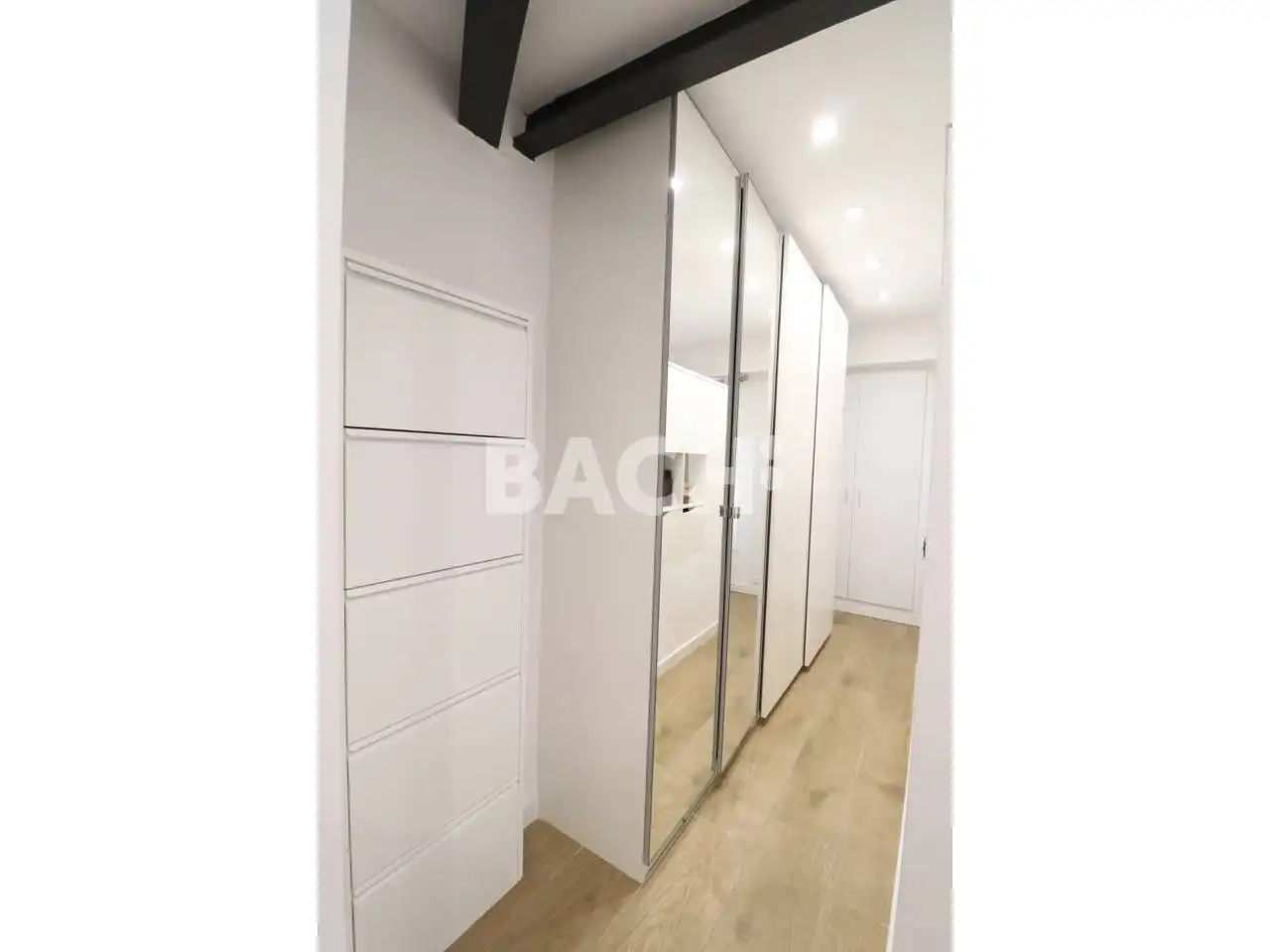 Habitación de Piso en venta en Vic con Calefacción y Balcón