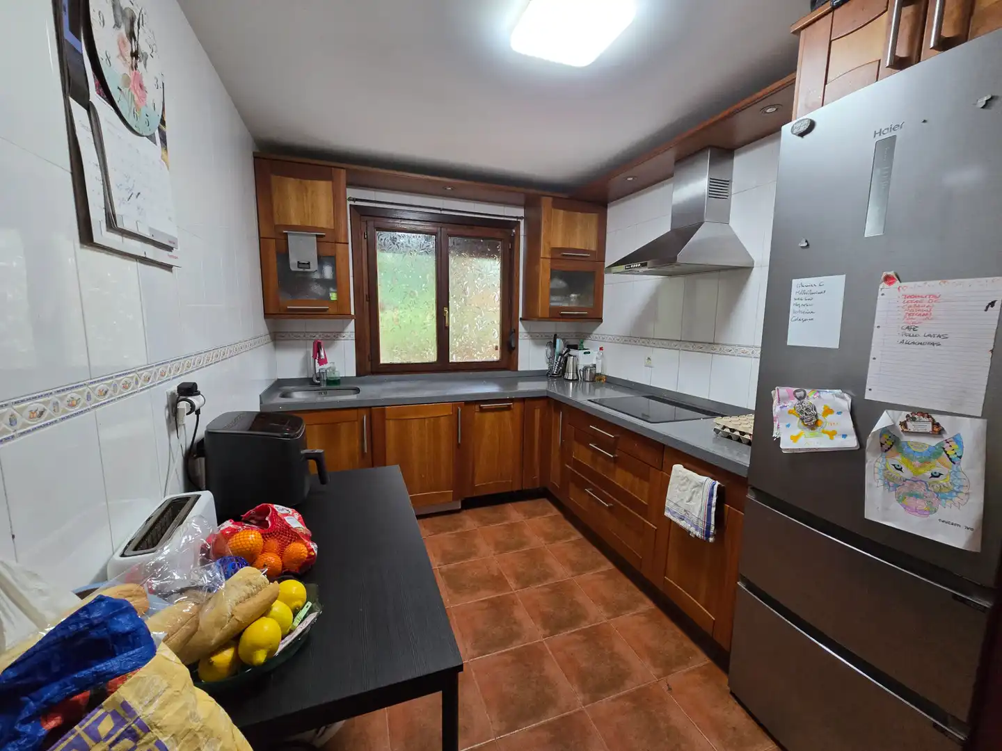 Küche von Einfamilien-Reihenhaus zum Verkauf in Castro-Urdiales mit Heizung, Privatgarten und Parkett