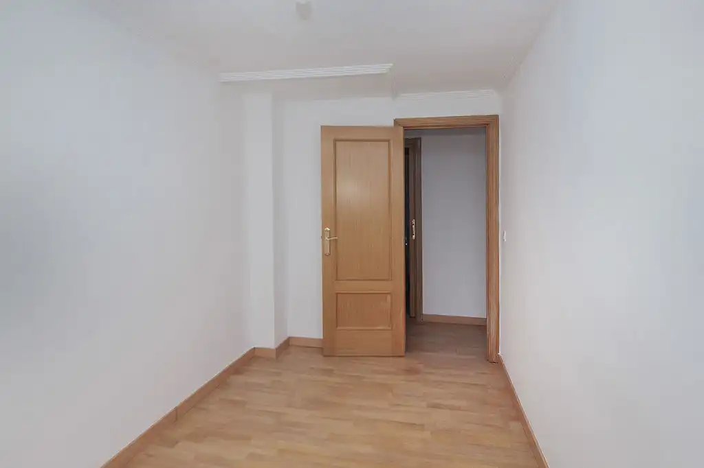 Piso en venta en Avenida de la Paz  