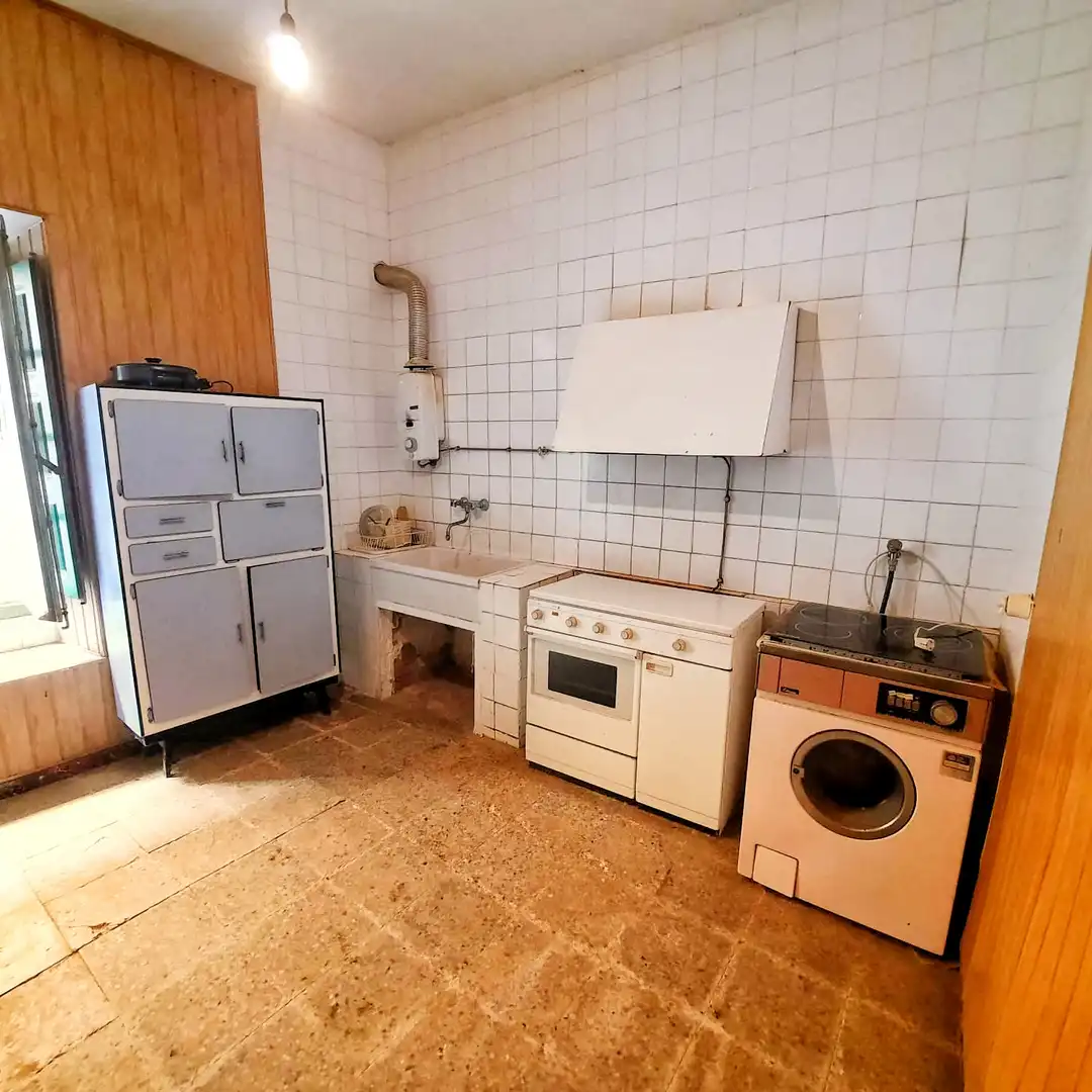 Cuina de Casa adosada en venda en Fuentelisendo amb Moblat
