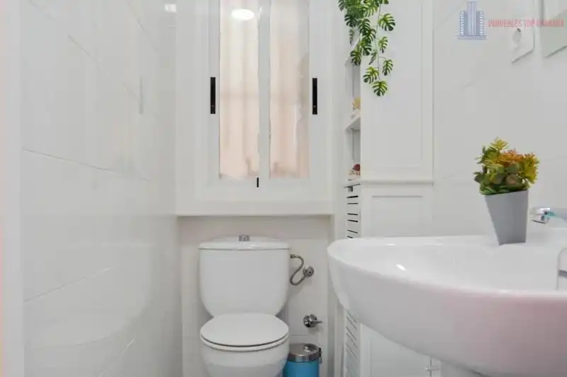 Flat with terrace for sale in DE 2, imagen 17