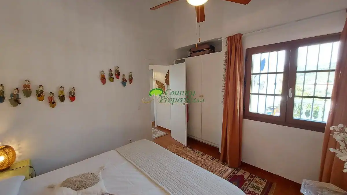 Habitación de Finca rústica en venta en Torrox con Aire acondicionado, Calefacción y Jardín privado