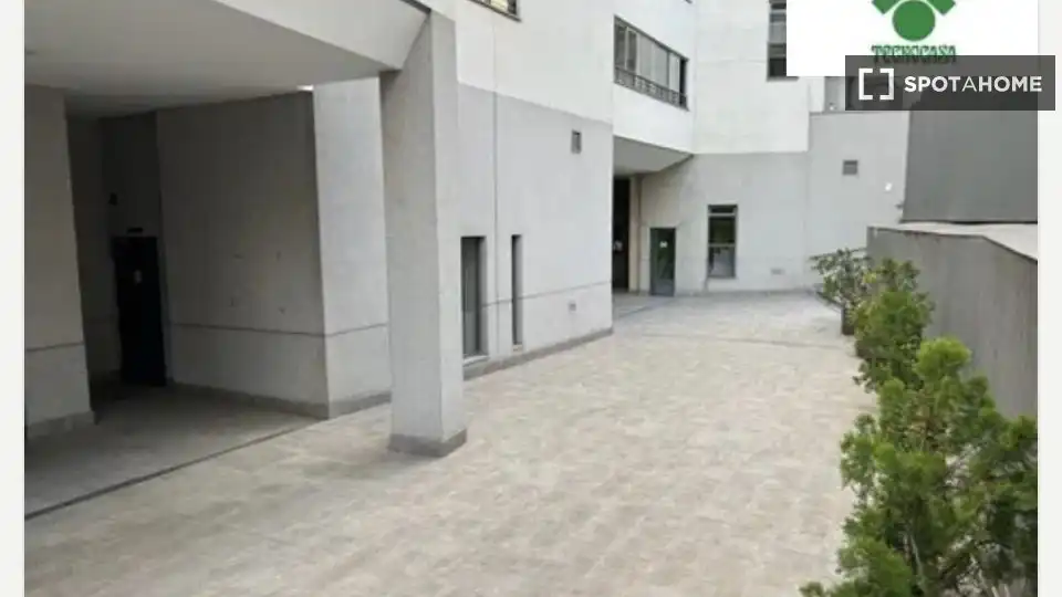 Vista exterior de Piso de alquiler en Madrid con Aire acondicionado, Calefacción y Amueblado