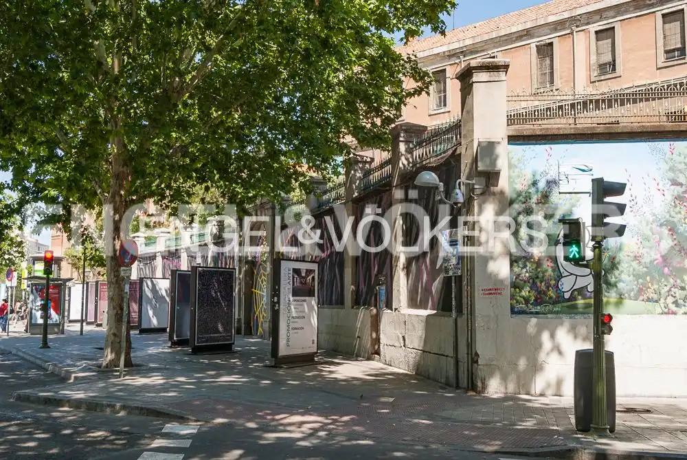 Exterior view of Flat for rent in Madrid  with Air Conditioner, Heating and Terrace
