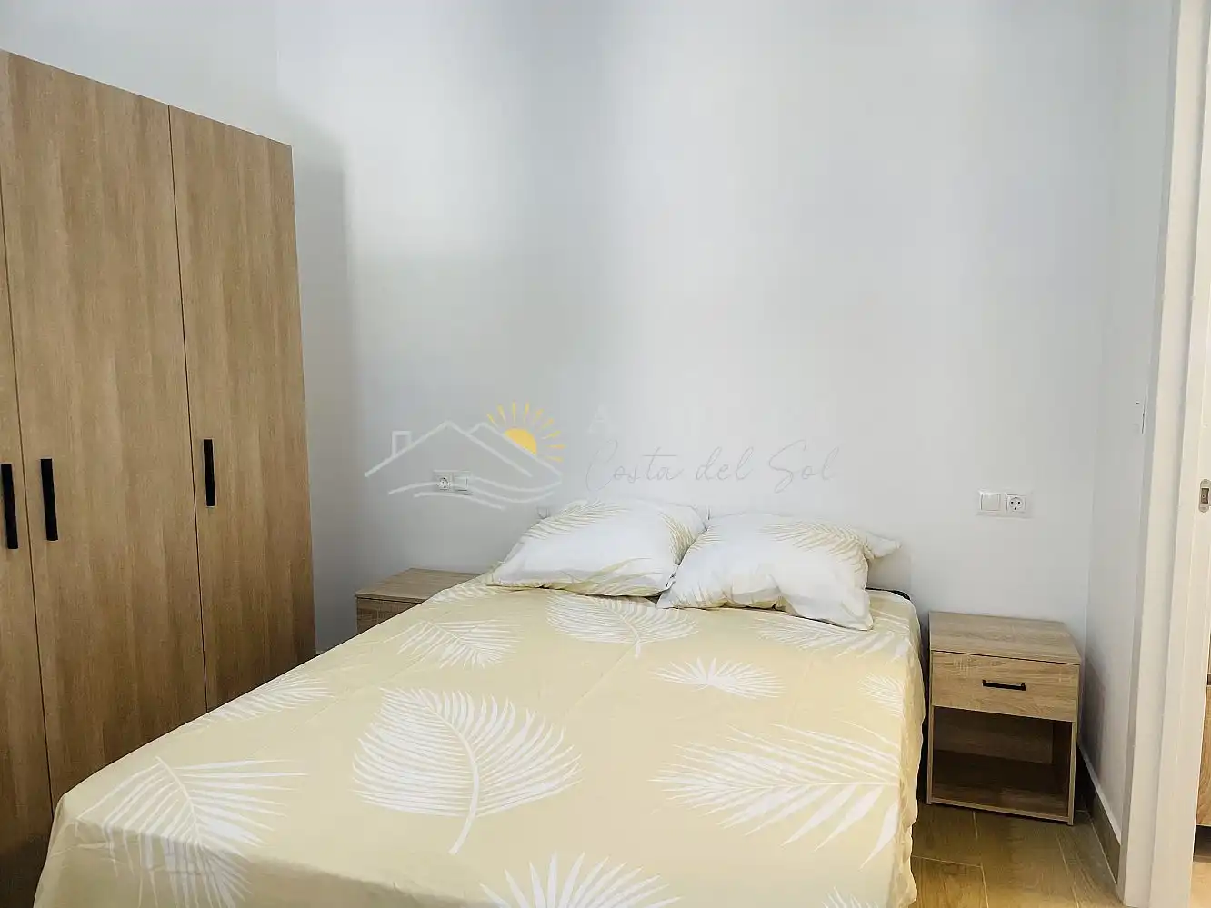 Dormitori de Apartament en venda en Torrox amb Terrassa i Forn