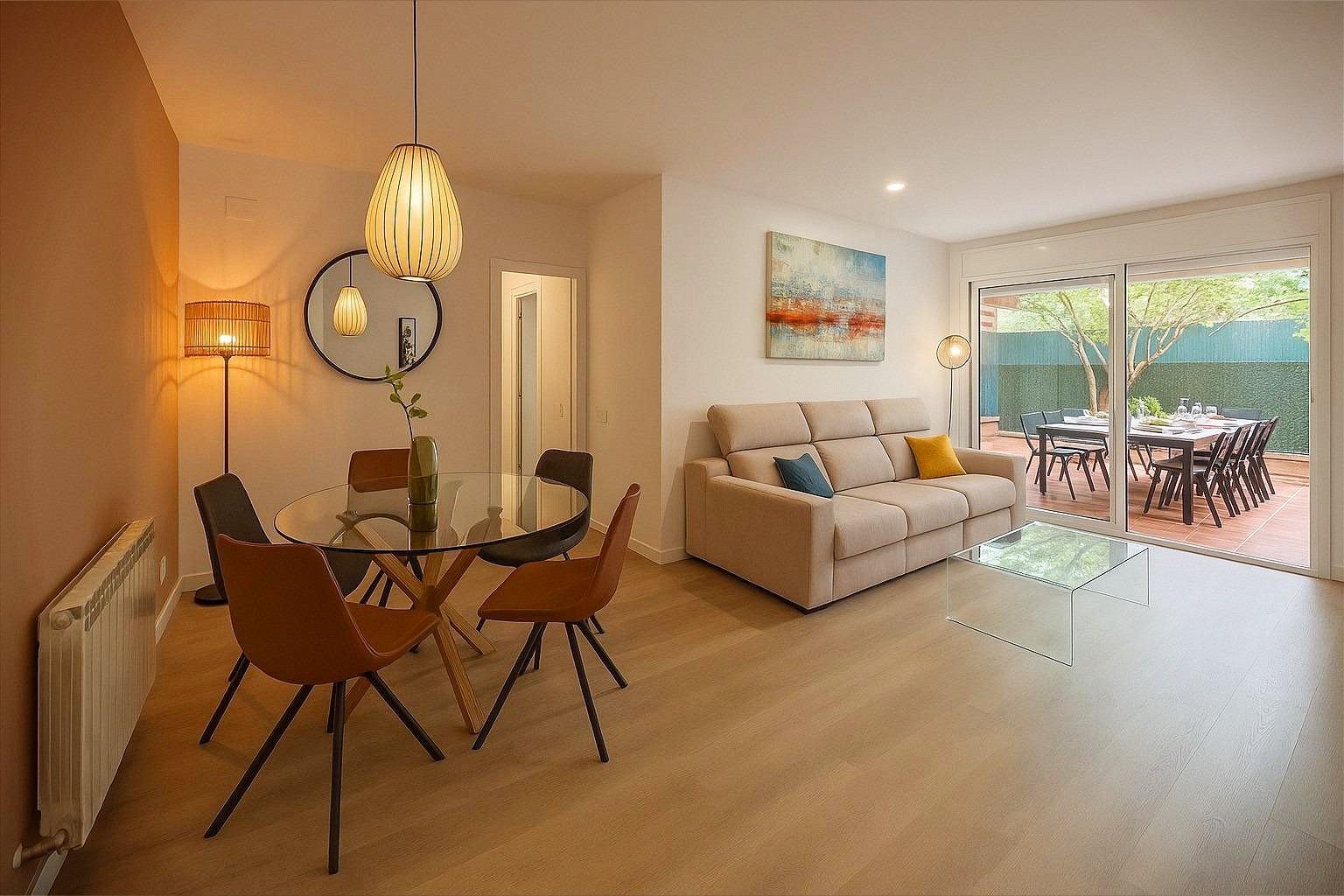 Sala d'estar de Pis en venda en Vilanova i la Geltrú amb Calefacció, Terrassa i Balcó