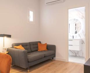 Living room of Apartment to share in  Madrid Capital  with Air Conditioner, Heating and Terrace