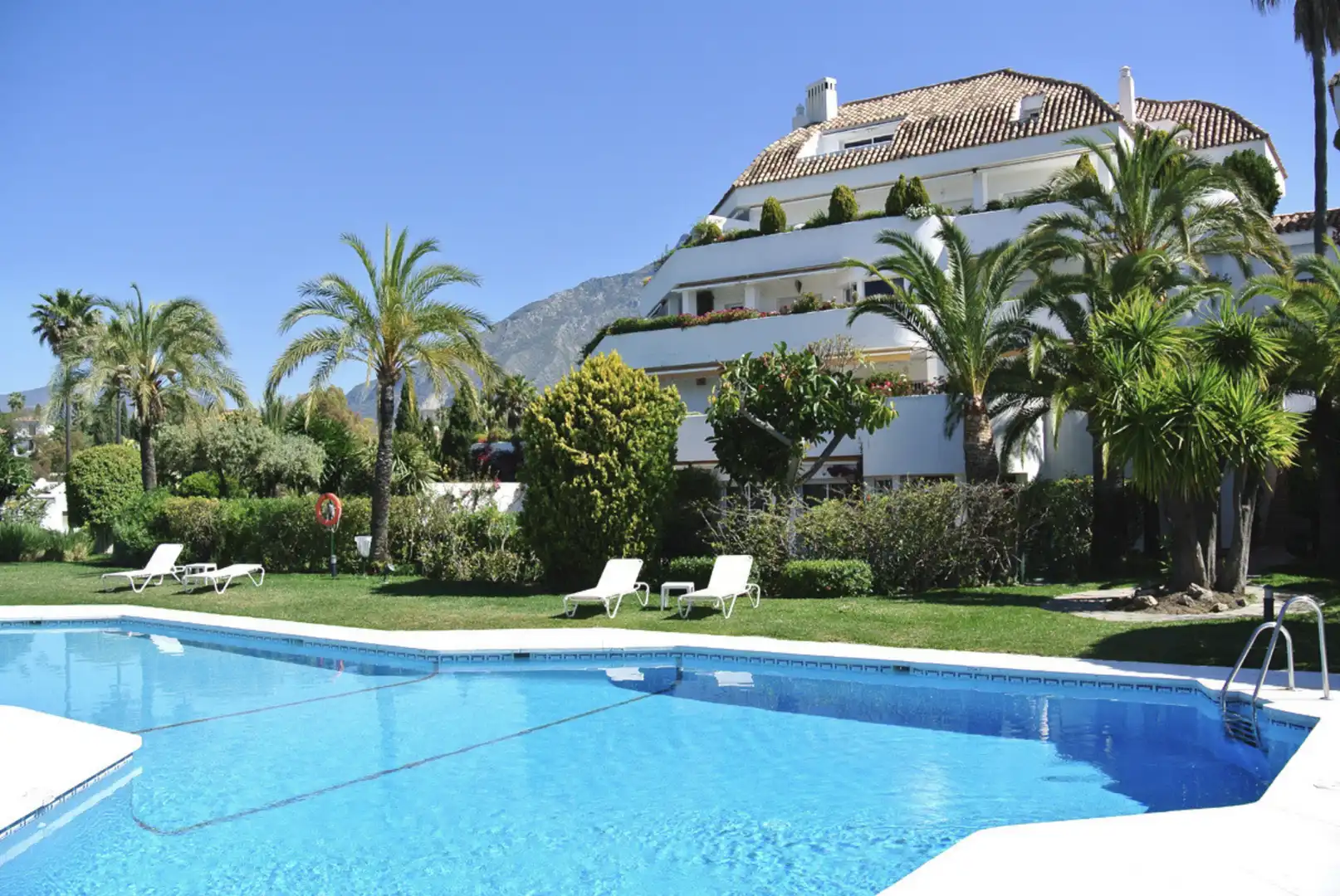 Apartament amb piscina en venda a Milla de Oro