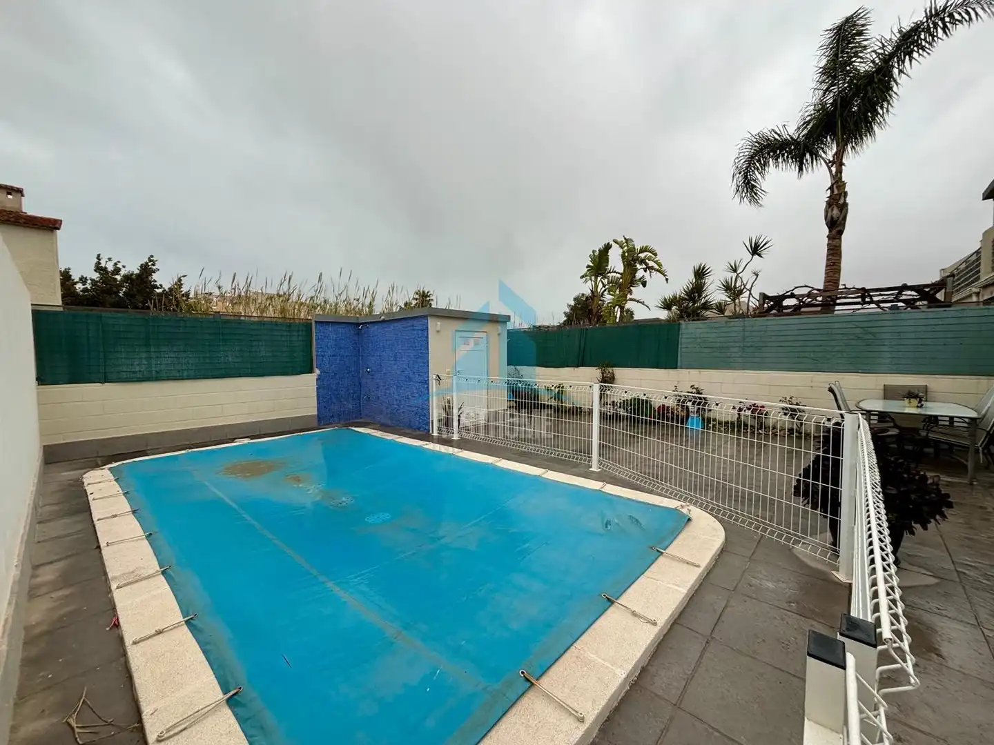 Piscina de Casa adosada en venda en Daimús amb Aire condicionat, Calefacció i Jardí privat