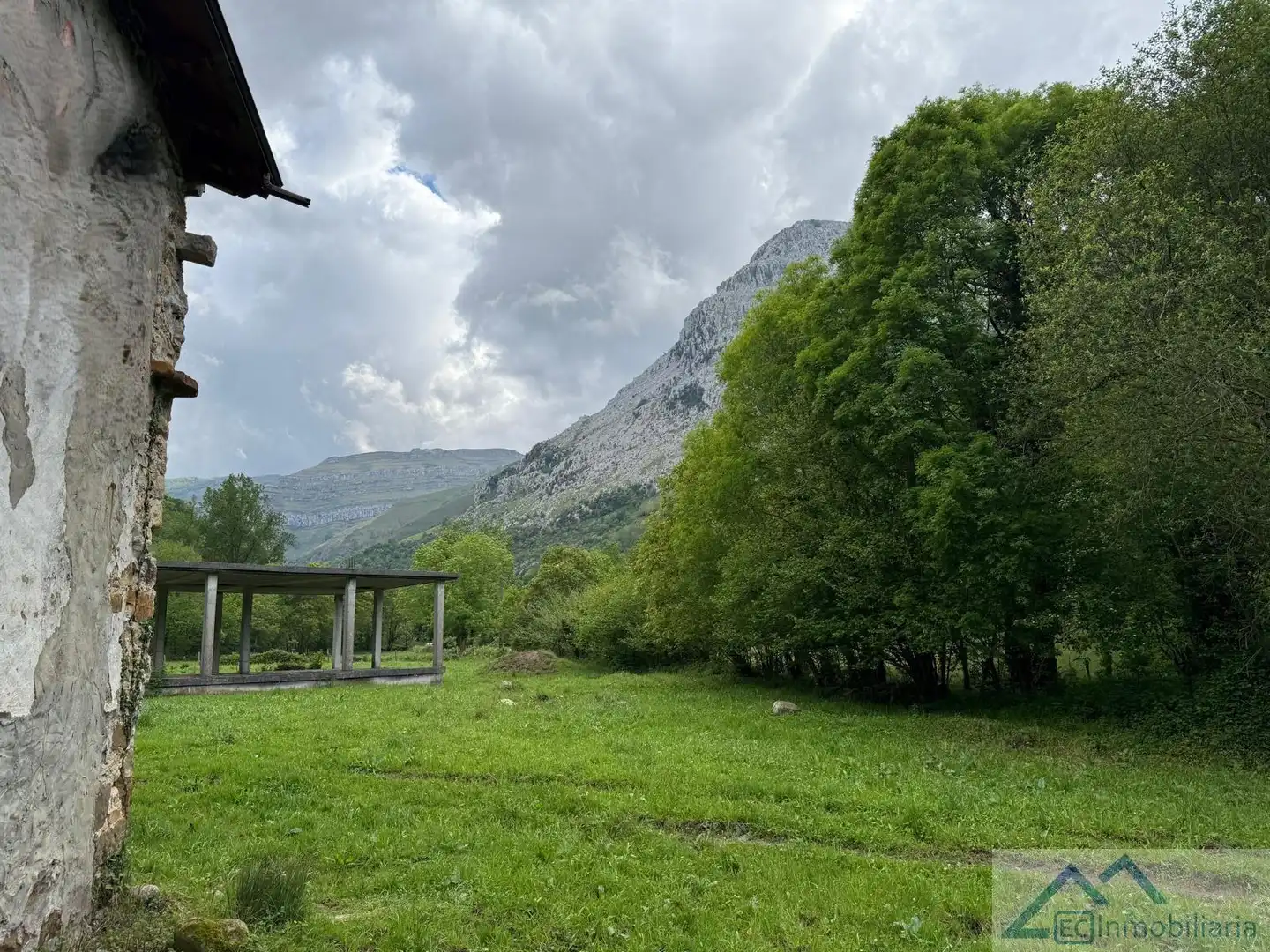 Vista exterior de Casa o chalet en venta en Arredondo