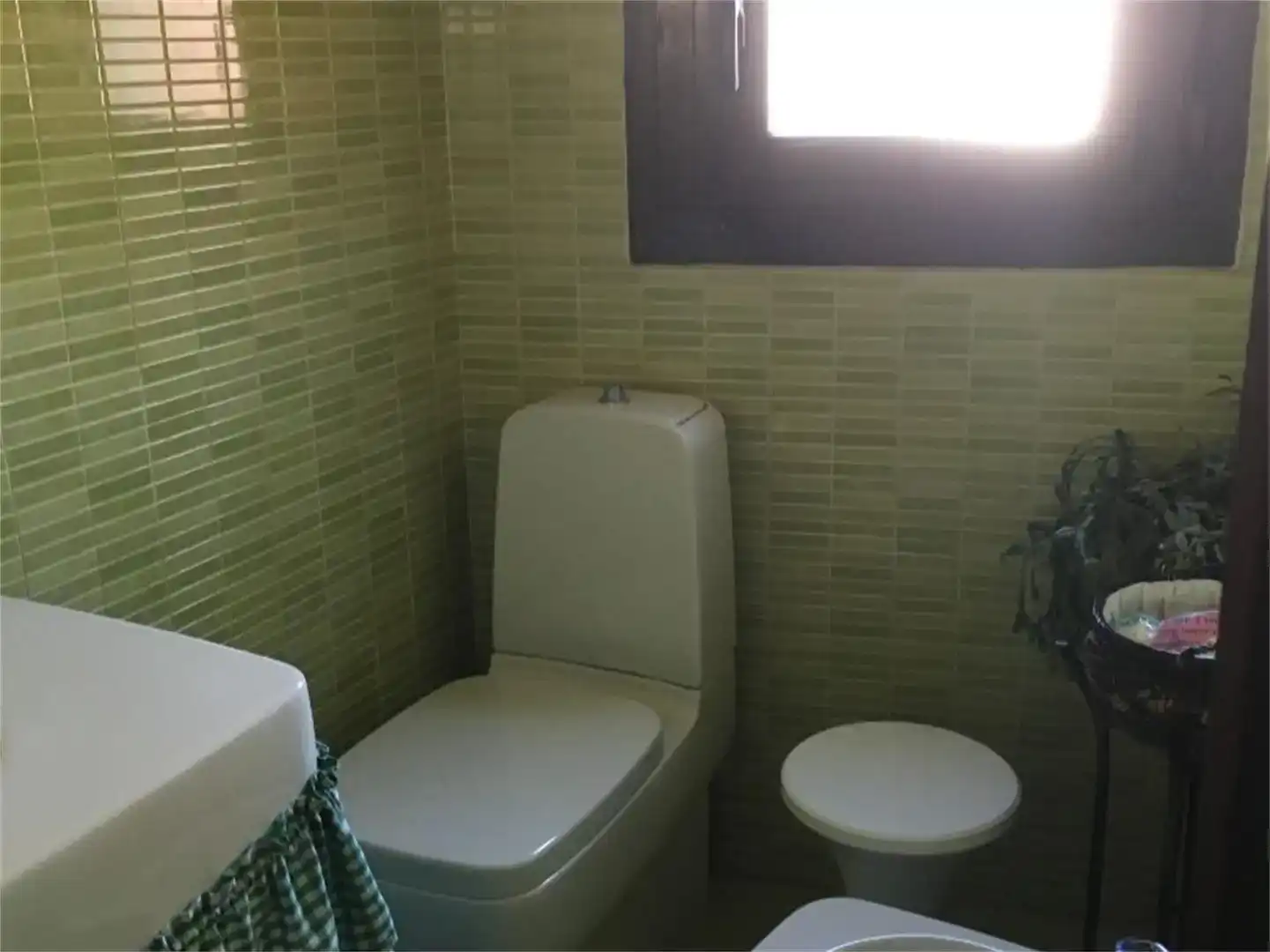 Baño de Casa adosada en venta en Verín con Aire acondicionado, Parquet y Trastero