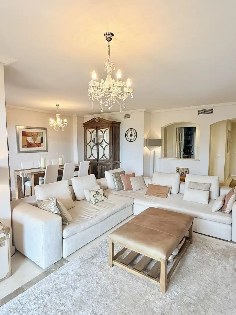 Apartamento con piscina en venta en Calle Los Arqueros 24, imagen 2