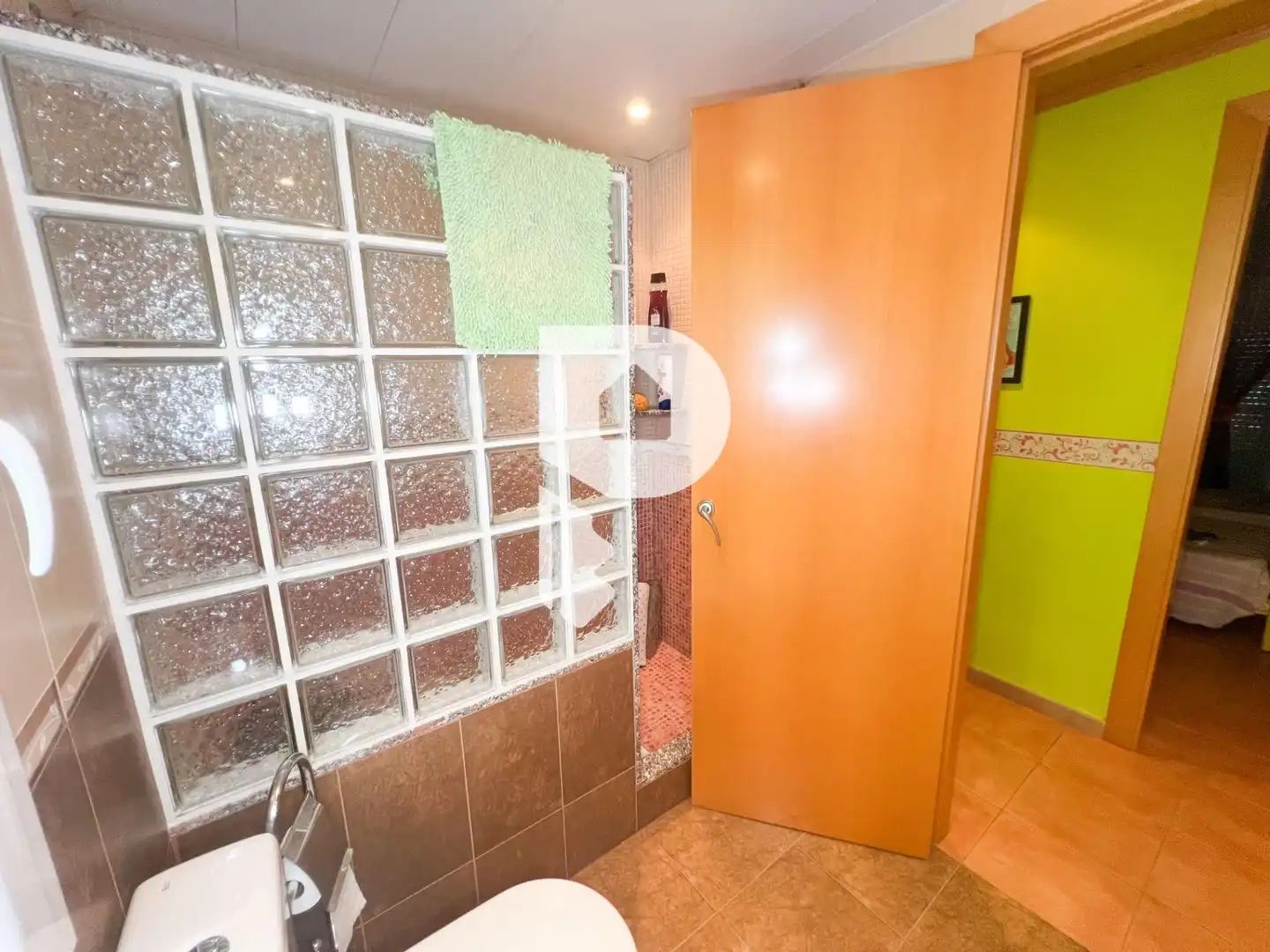 Bany de Casa o xalet en venda en Vallirana amb Aire condicionat, Calefacció i Jardí privat
