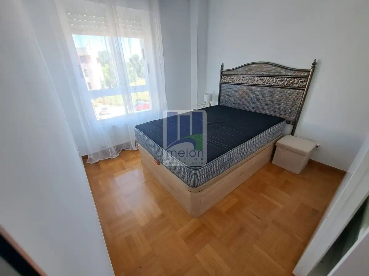 Habitación de Piso en venta en Burgos con Trastero