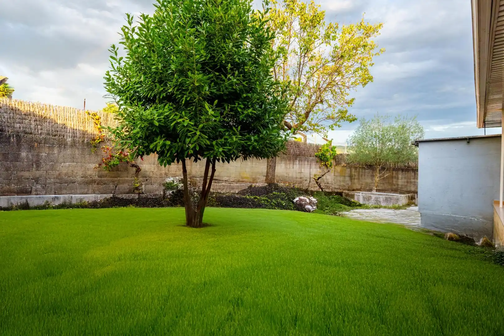 Jardín de Casa o chalet en venta en Ourense Capital  con Calefacción, Jardín privado y Balcón