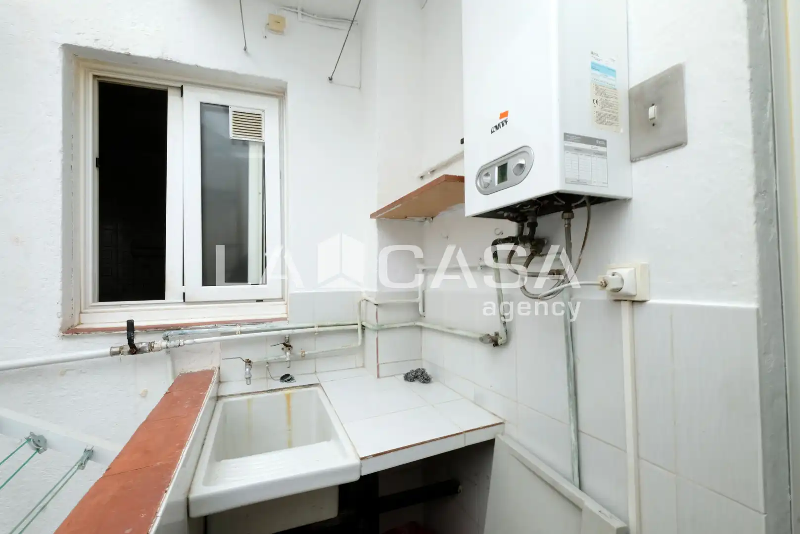 Cocina de Piso en venta en Barcelona con Balcón