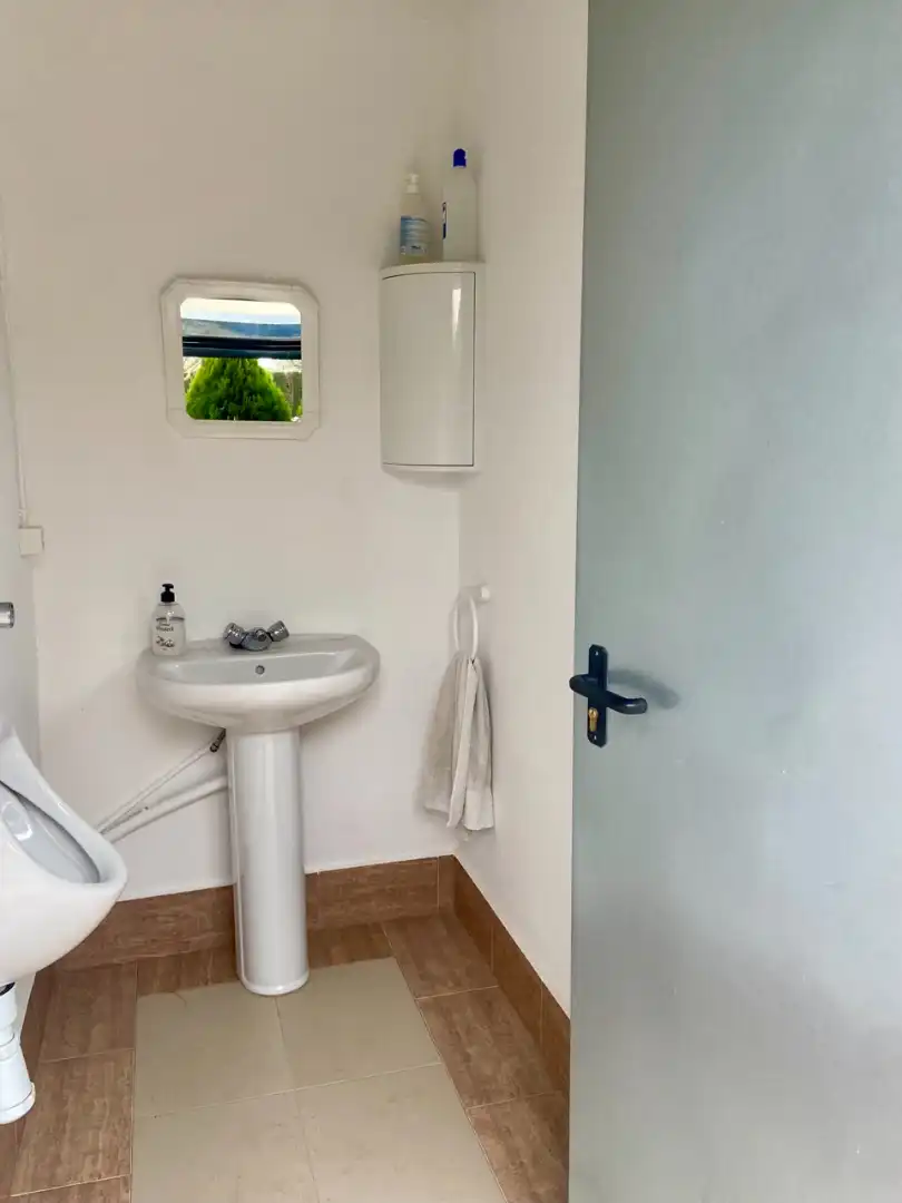 Baño de Casa o chalet en venta en Villarrubia de los Ojos con Aire acondicionado, Calefacción y Jardín privado