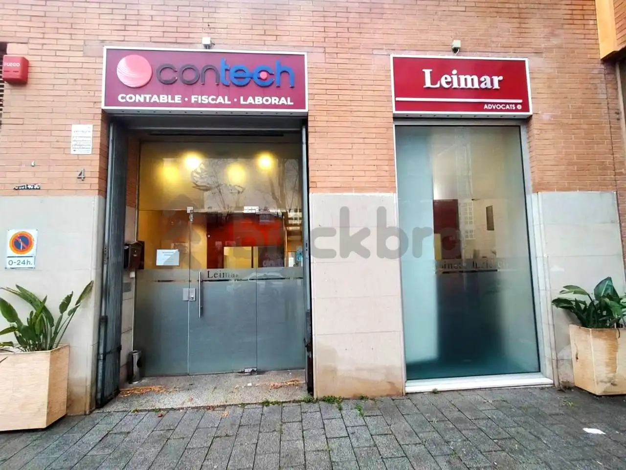 Commercial properties for sale in Barcelona  with Air Conditioner