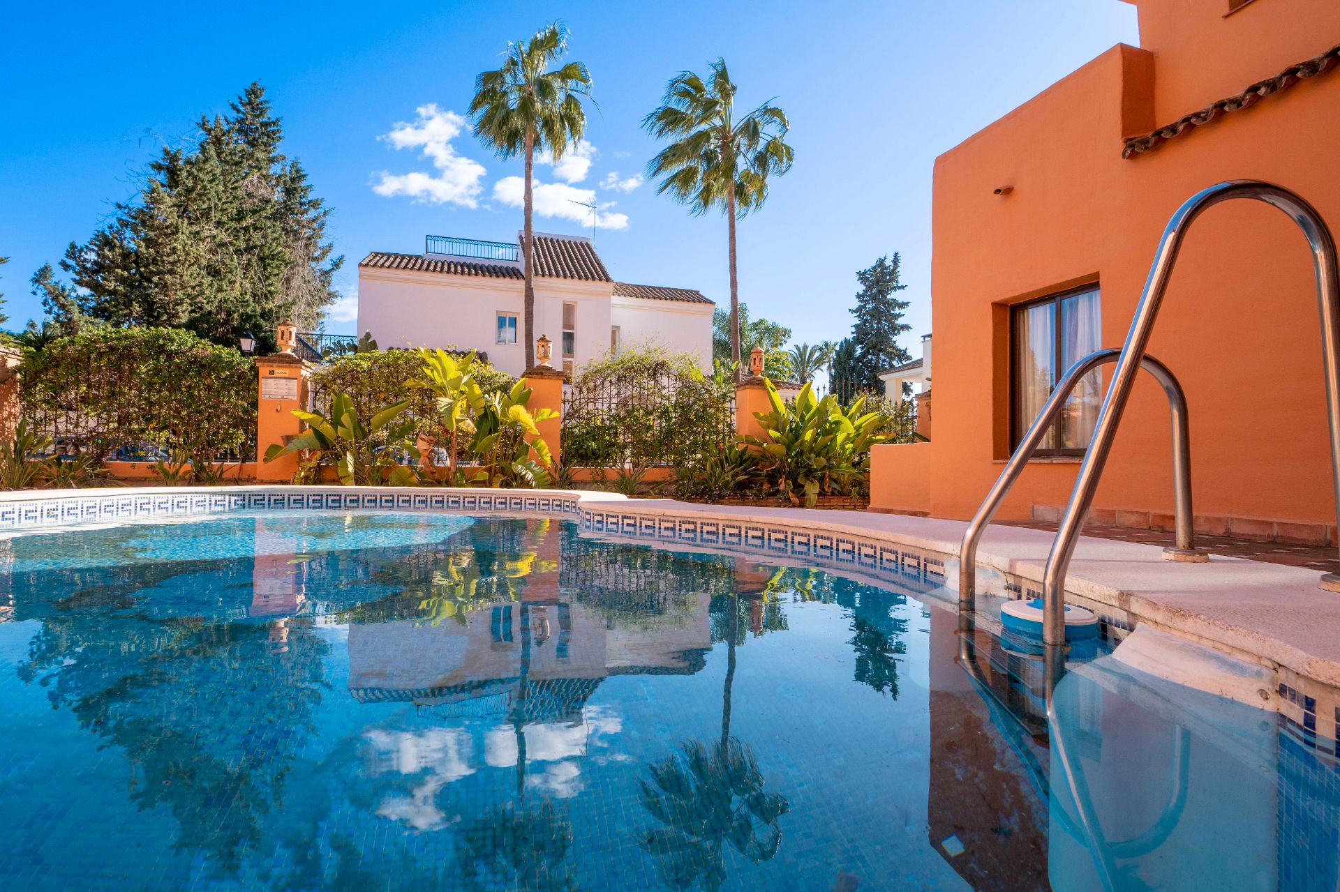 Garden of Flat for sale in Estepona  with Air Conditioner, Furnished and Washing machine