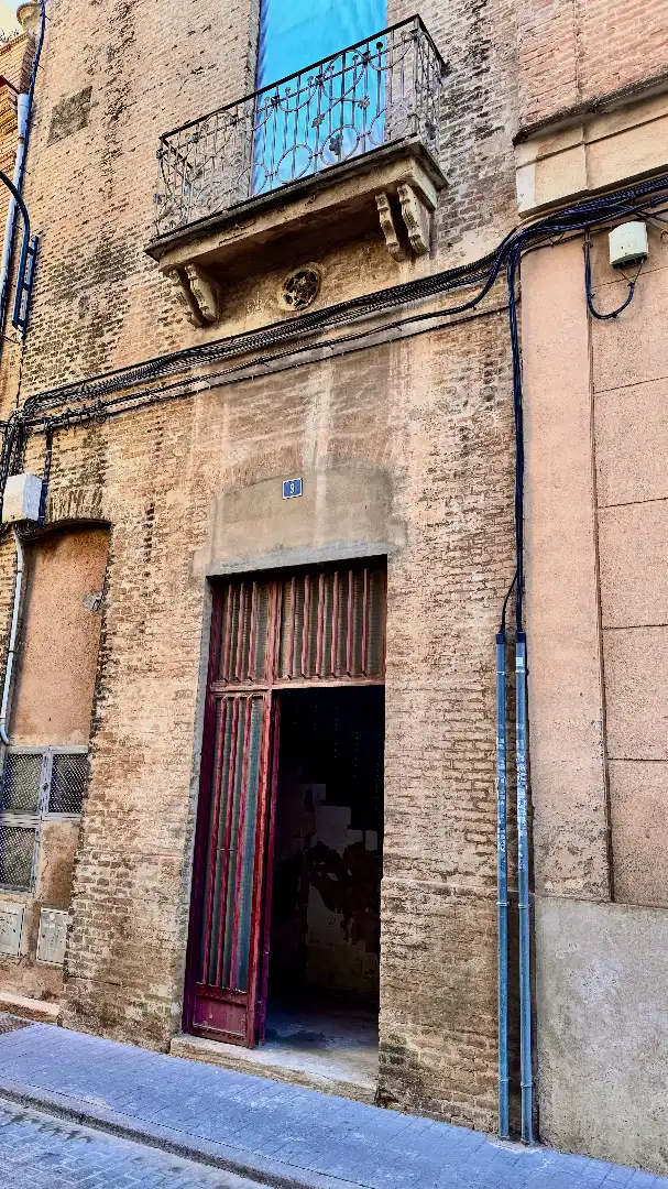 Außenansicht von Gebäude zum Verkauf in Massamagrell
