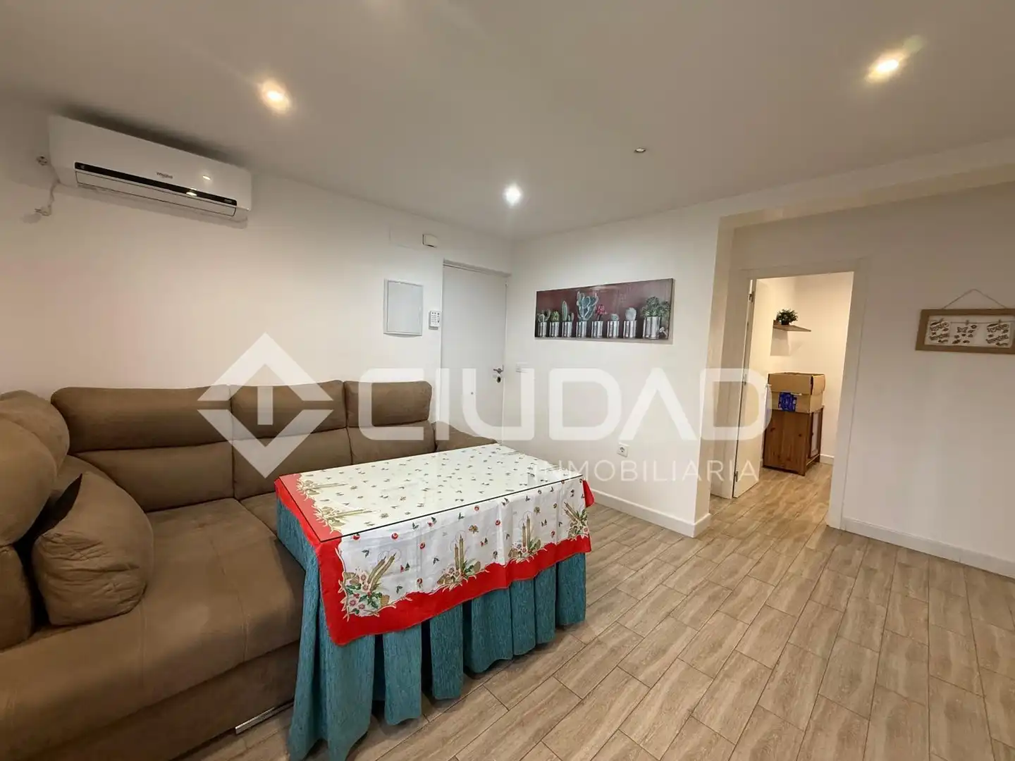 Sala de estar de Piso en venta en El Bosque con Aire acondicionado, Amueblado y Alarma