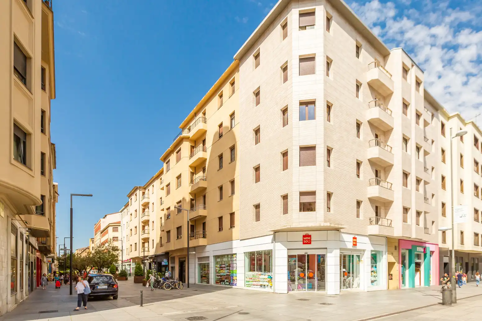 Vista exterior de Piso en venta en  Pamplona / Iruña con Parquet y Balcón