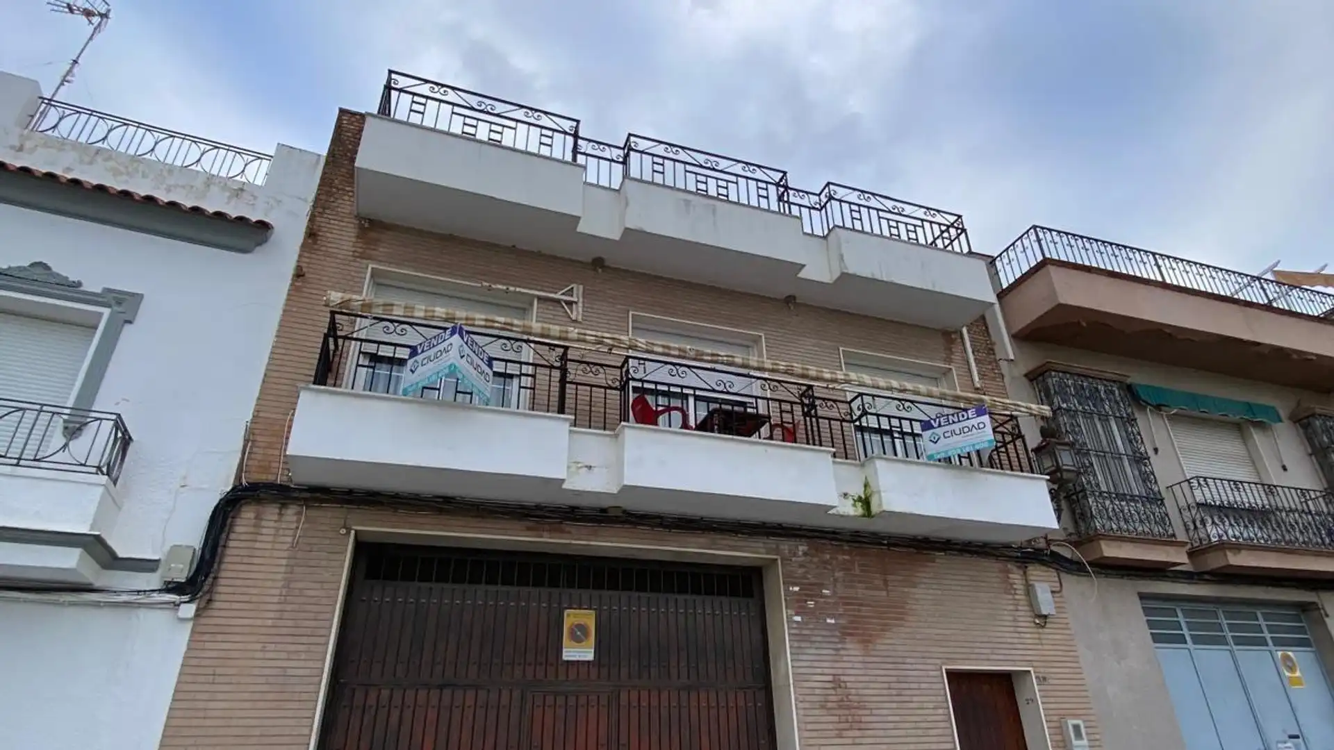 Außenansicht von Haus oder Chalet zum Verkauf in Morón de la Frontera