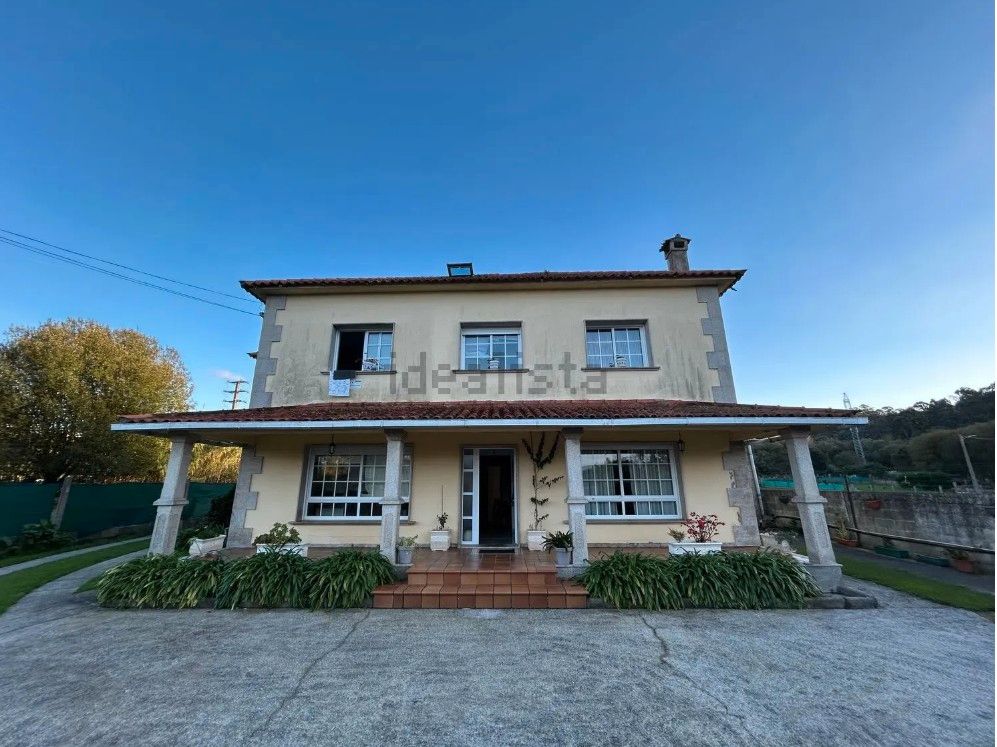 Exterior view of House or chalet for sale in Pontevedra Capital   with Heating, Private garden and Terrace