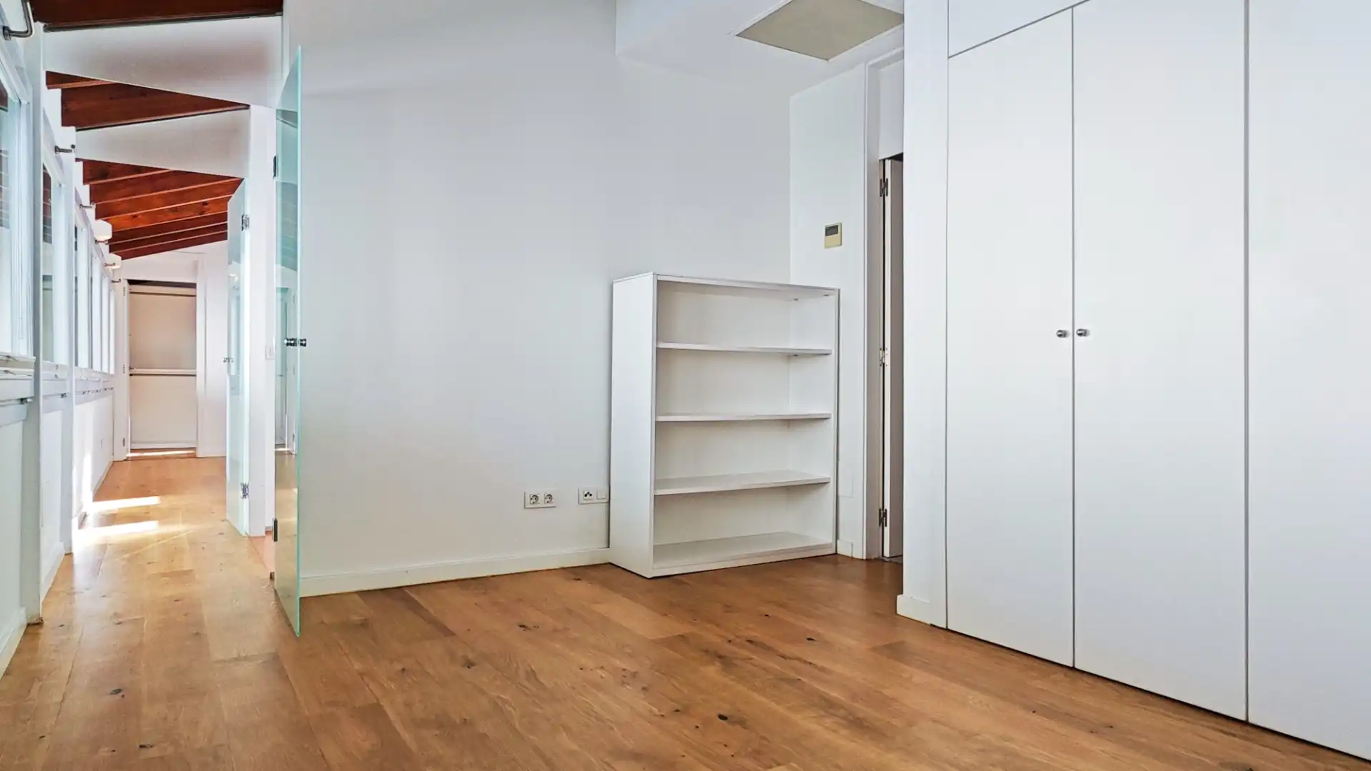 Schlafzimmer von Dachboden zur Miete in  Palma de Mallorca mit Klimaanlage, Heizung und Parkett