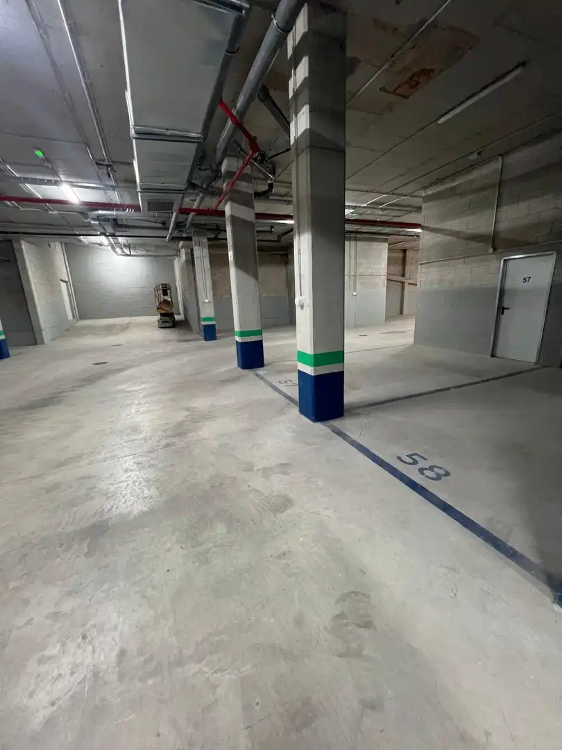 Appartamento con terrazza in affitto a Entrenúcleos, imagen 39