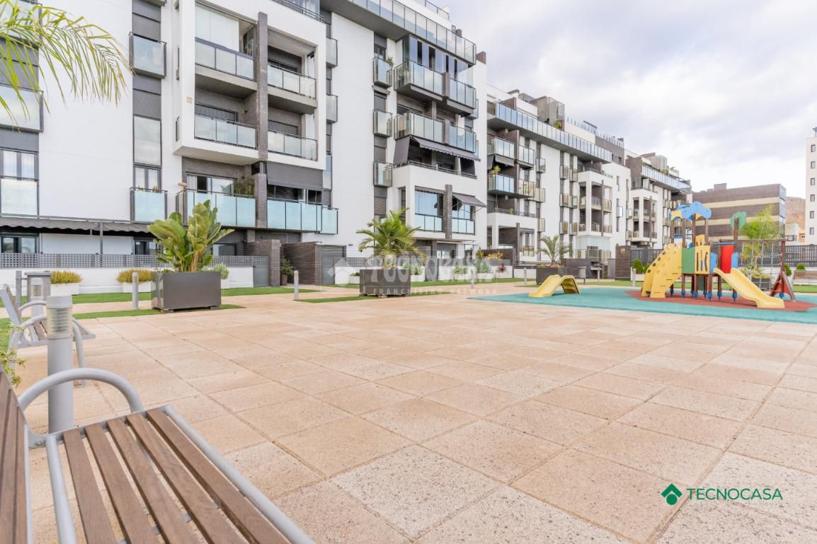 Exterior view of Flat for sale in Roquetas de Mar