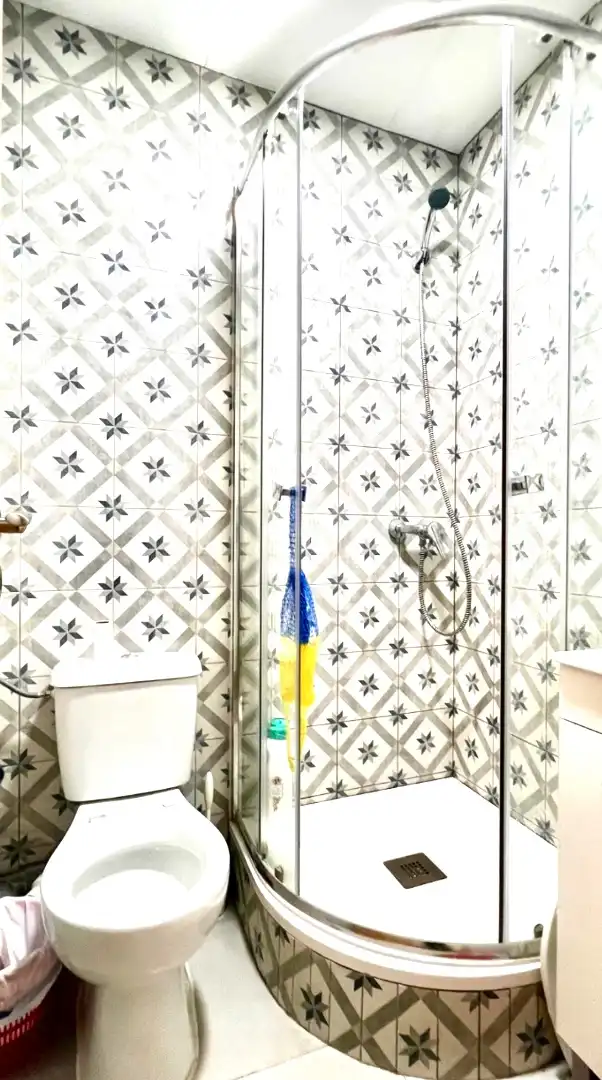 Baño de Piso para compartir en Canals, Valencia