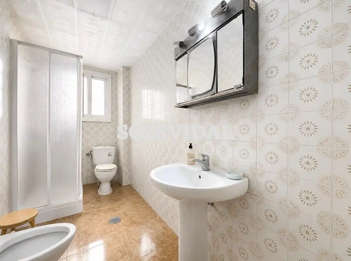 Baño de Piso en venta en Orihuela con Balcón