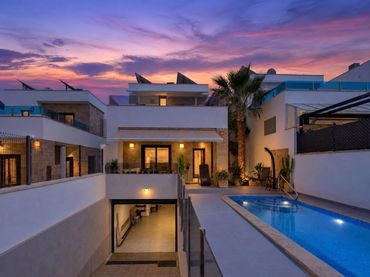 Casa con balcone in vendita a Bigastro