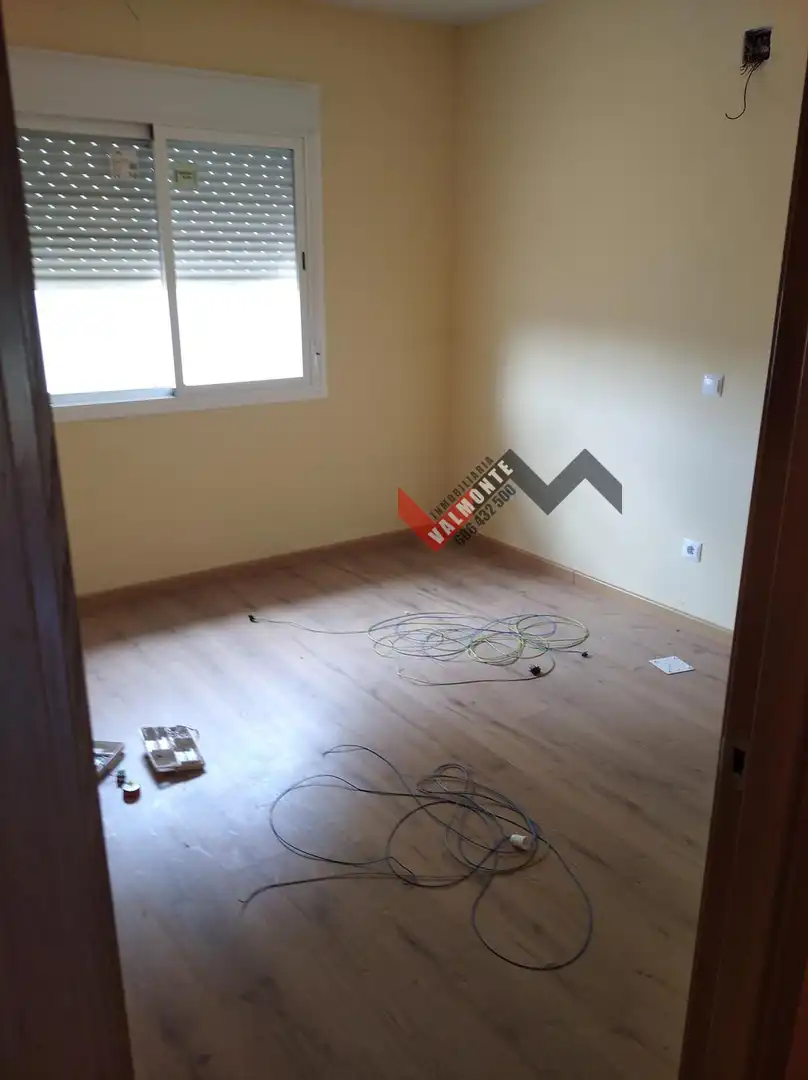 Habitación de Casa adosada en venta en El Casar de Escalona con Calefacción y Trastero