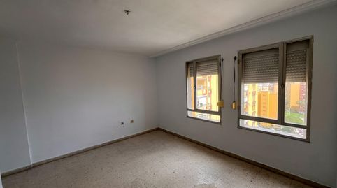 Photo 3 of Flat for sale in Bajadilla - Fuente Nueva, Algeciras