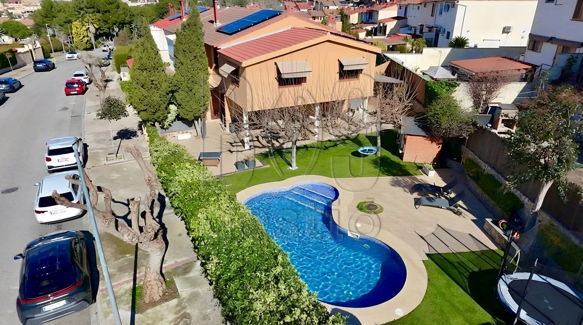Piscina de Casa adosada en venda en Els Pallaresos amb Aire condicionat, Calefacció i Jardí privat