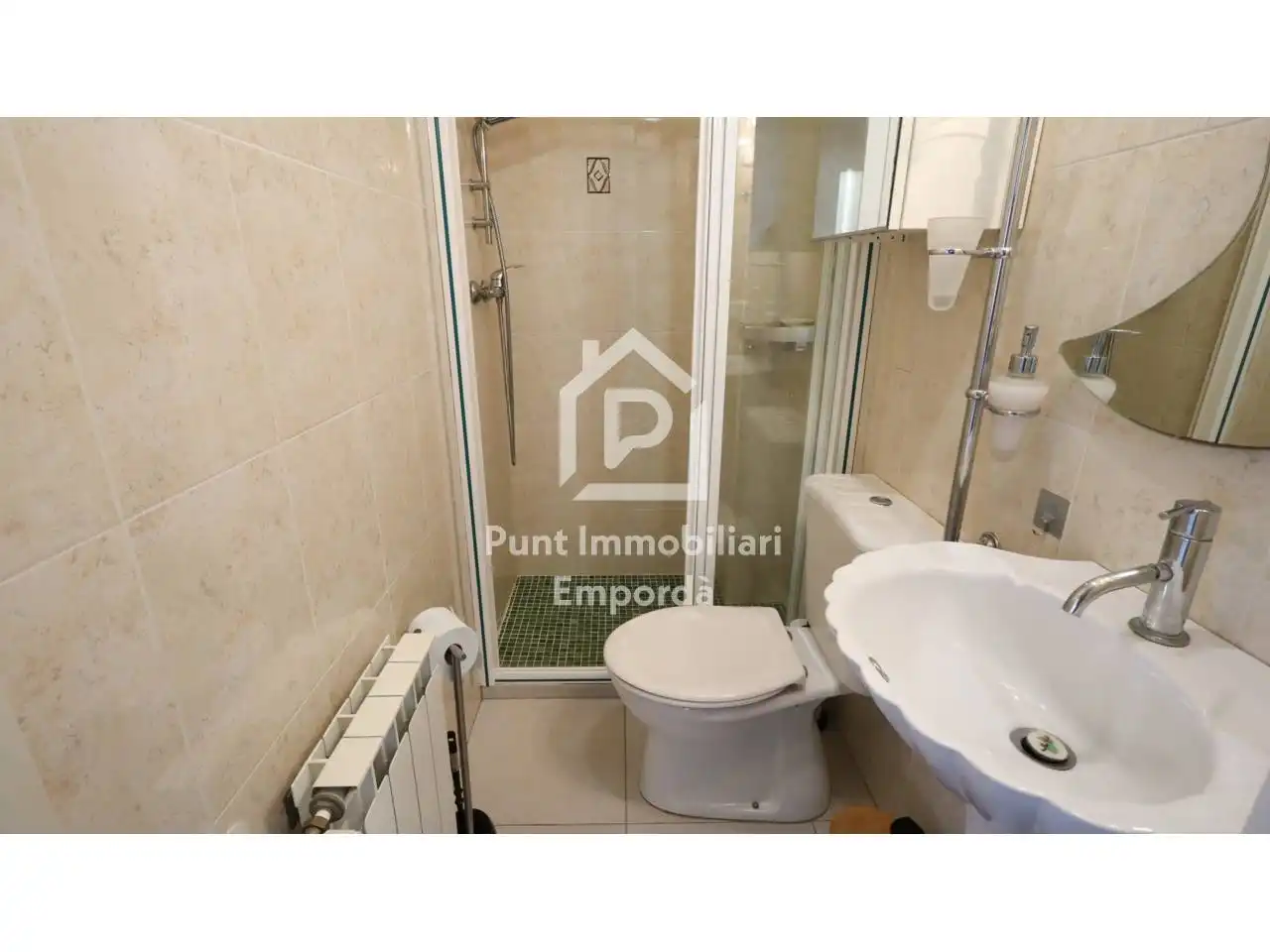Detached homes for sale in Llançà  with Air Conditioner, Heating and Private garden