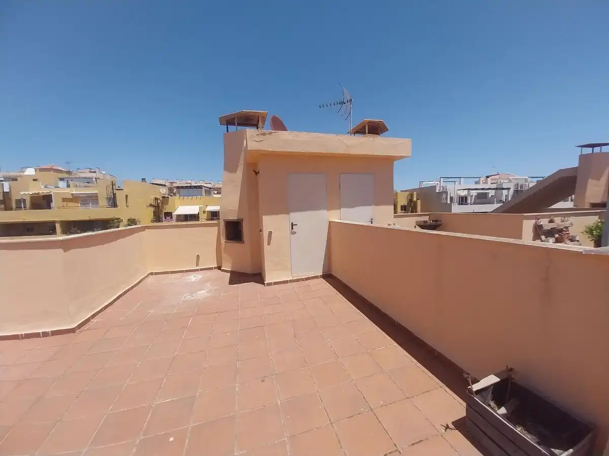Ático con piscina en venta en Calahonda - Carchuna, imagen 35