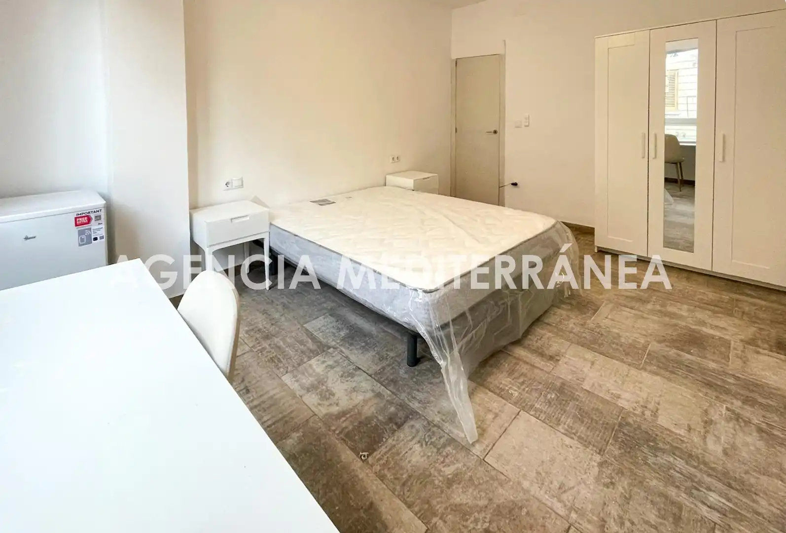 Habitación de Piso para compartir en Burjassot con Amueblado