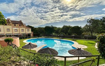 Piscina de Casa adosada en venda en Islantilla amb Terrassa i Traster