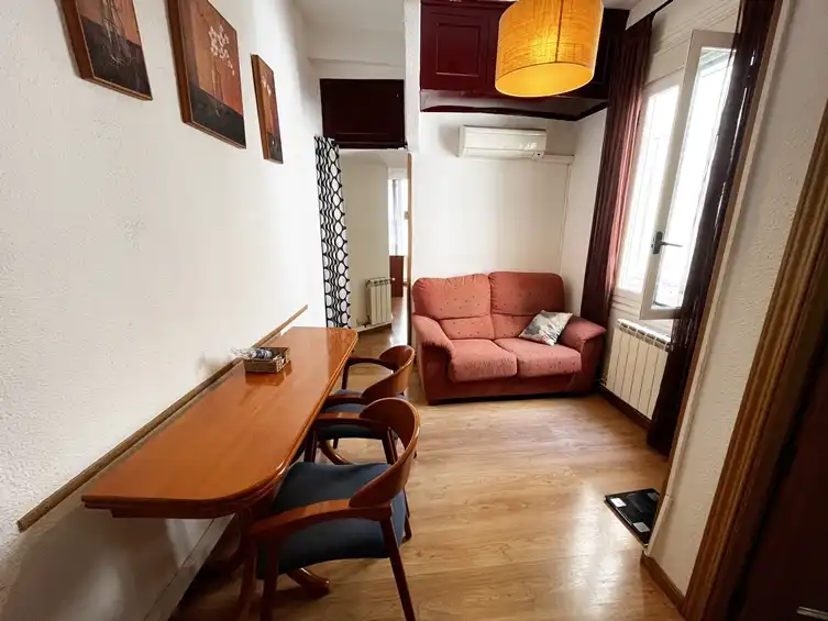 Living room of Flat for sale in Madrid  with Air Conditioner, Heating and Parquet flooring
