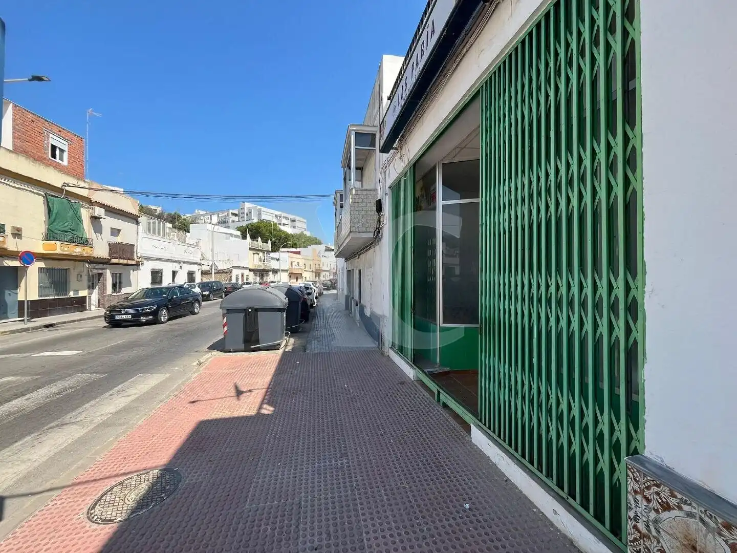 Vista exterior de Local en venda en Chiclana de la Frontera