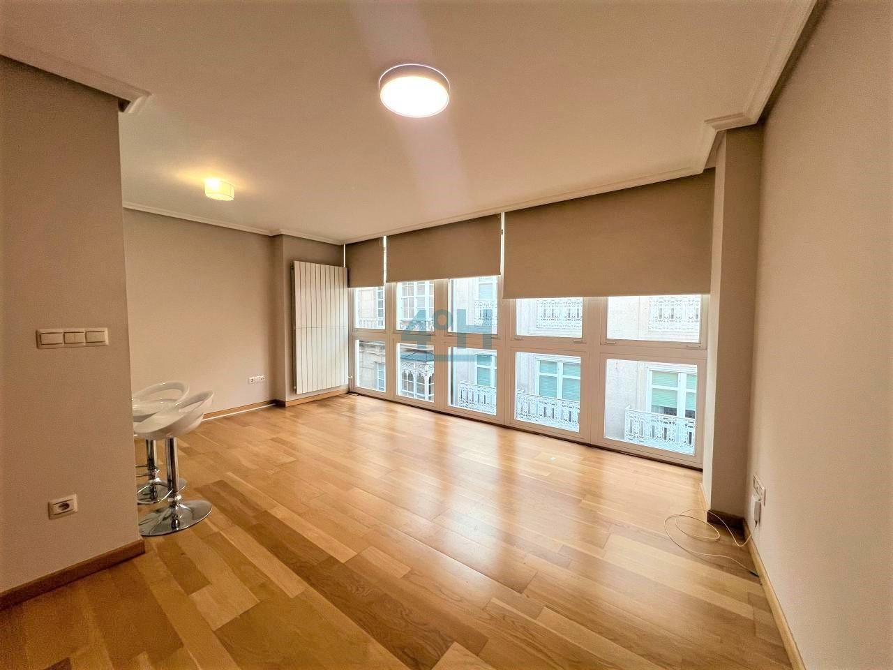 Vista exterior de Dúplex de lloguer en Ourense Capital  amb Calefacció