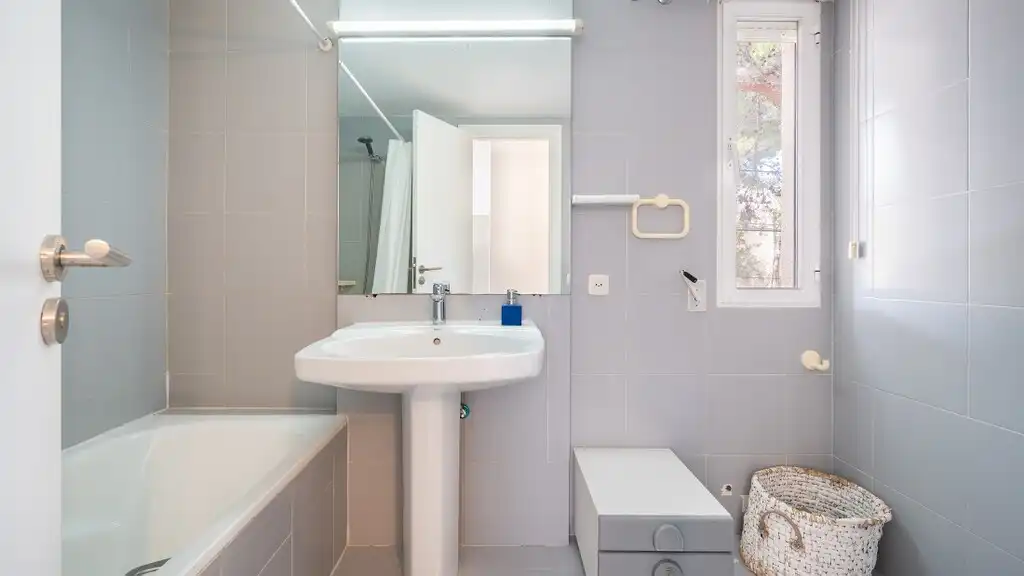 Badezimmer von Dachboden zum Verkauf in Andratx mit Terrasse und Abstellraum
